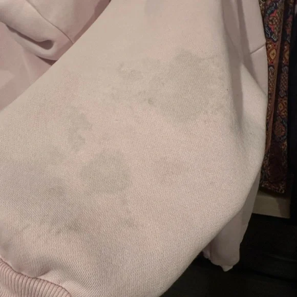 Blogilates pink marshmallow hoodie - Picture 3 of 9